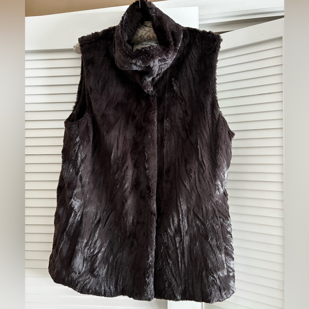 Faux Fur Sleeveless Vest in Dark Brown